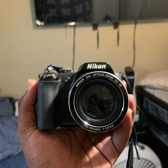 Nikon 24x Optic zoom Wide cameraneeds a charger